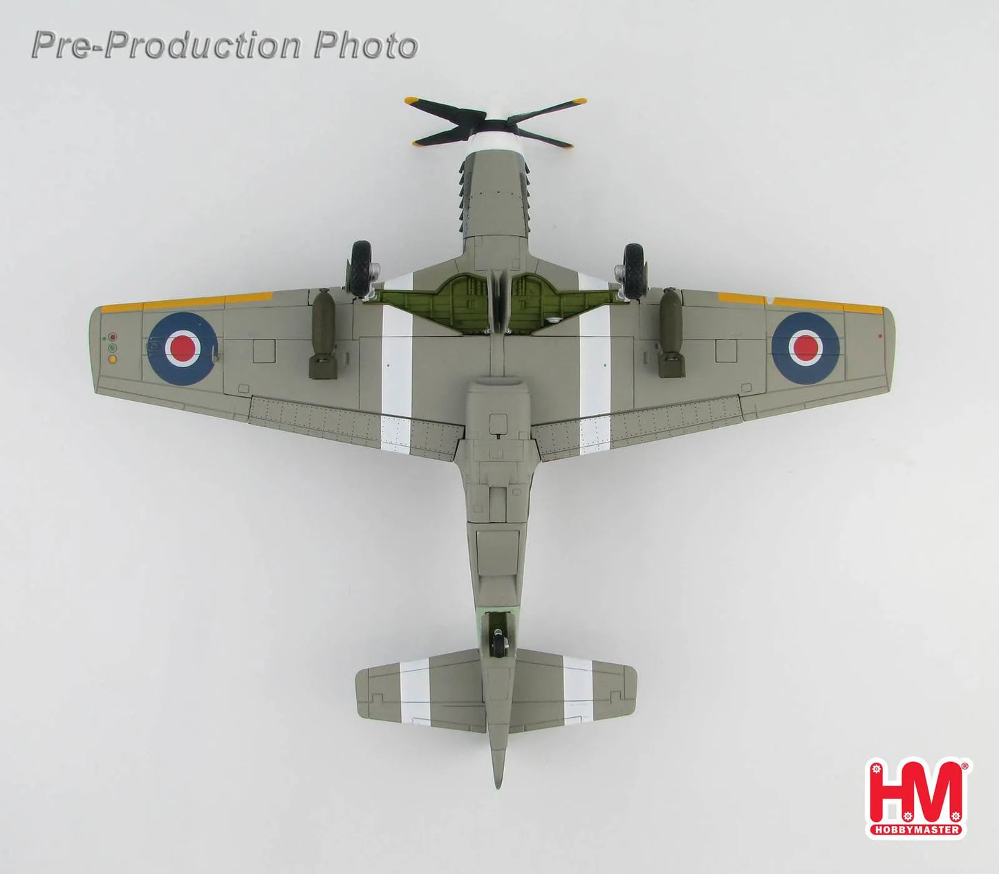 HOBBY MASTER NORTH AMERICAN MUSTANG MK III RCAF NO.441(SILVER FOX) SQN.FZ190