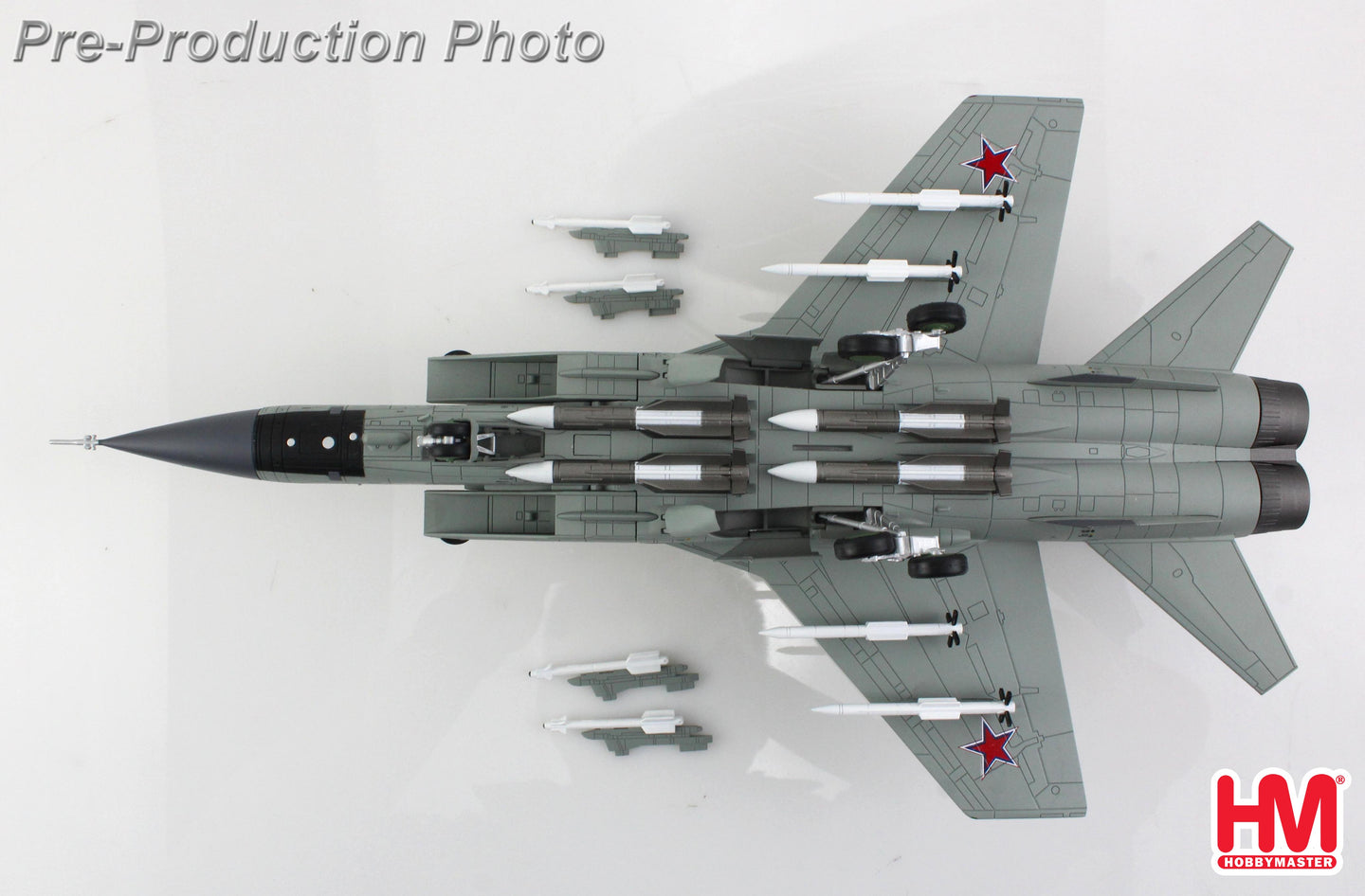 HOBBY MASTER MIG-31BM FOXHOUND RUSSIAN AIR FORCE "VICTOR PRUDNIKOV" RED 12 2017