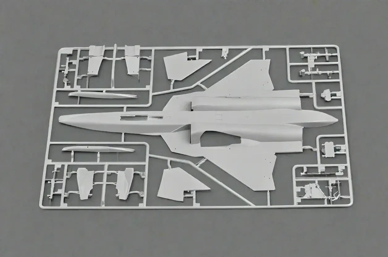 HOBBYBOSS T-50 PAK-FA RUSSIAN AIRFORCE (PLASTIC KIT)