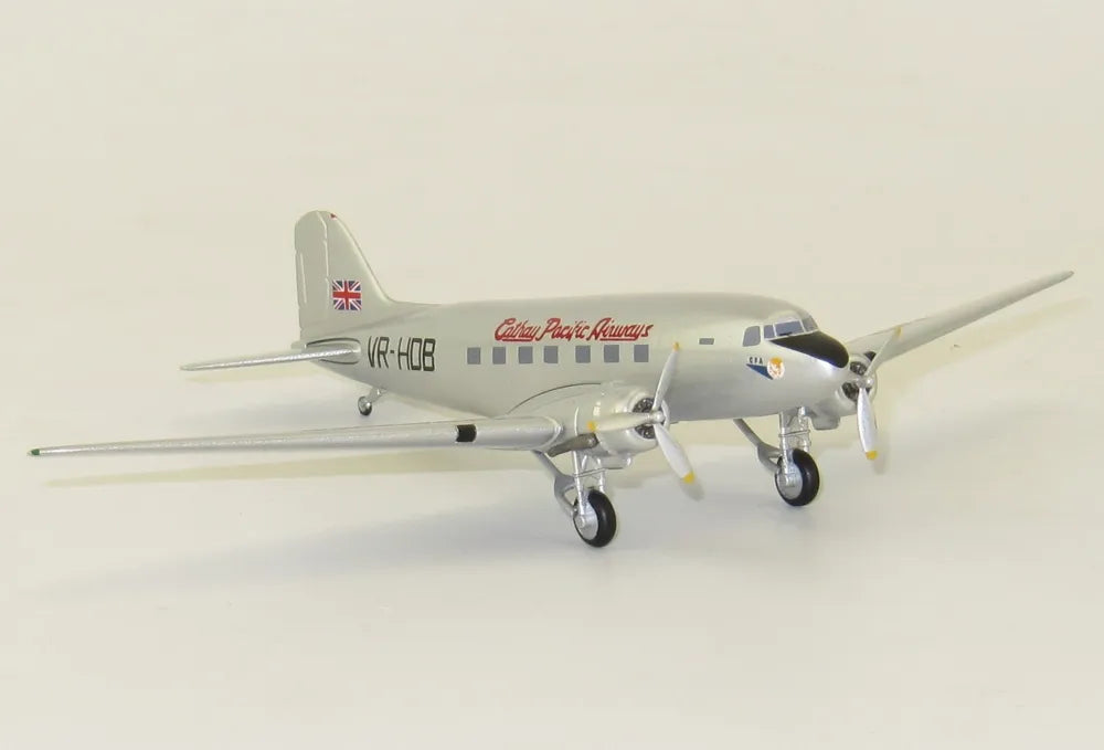 HOBBY MASTER DC3 C-47 CATHAY PACIFIC AIRWAYS "BETSY" REG: VR-HDB