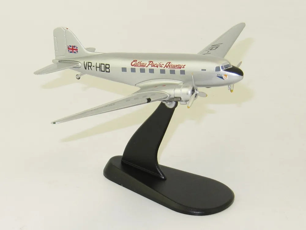 HOBBY MASTER DC3 C-47 CATHAY PACIFIC AIRWAYS "BETSY" REG: VR-HDB