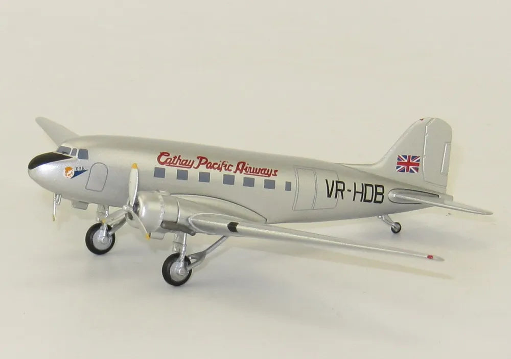 HOBBY MASTER DC3 C-47 CATHAY PACIFIC AIRWAYS "BETSY" REG: VR-HDB