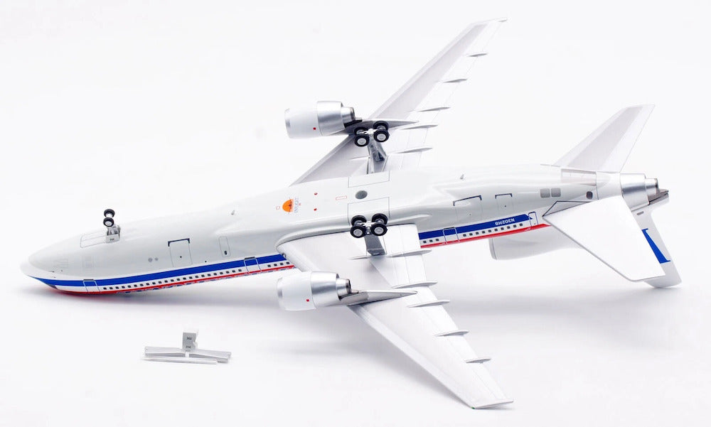 INFLIGHT 200 L-1011-385-1 TRISTAR 1 RICH INTERNATIONAL AIRWAYS REG: N302MB