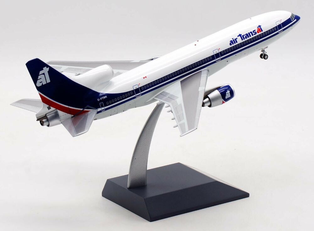 INFLIGHT 200 LOCKHEED L-1011 AIR TRANSAT REG: C-FTNH