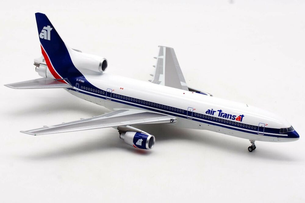 INFLIGHT 200 LOCKHEED L-1011 AIR TRANSAT REG: C-FTNH