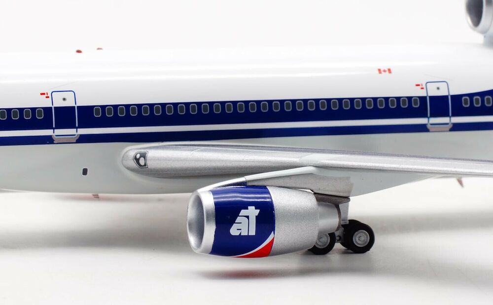 INFLIGHT 200 LOCKHEED L-1011 AIR TRANSAT REG: C-FTNH