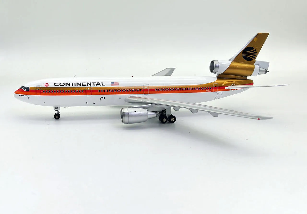 INFLIGHT 200 DC-10-30 CONTINENTAL AIRLINES REG: N12061