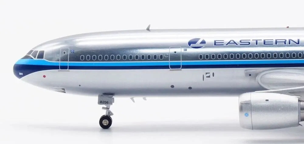 INFLIGHT 200 DC-10-30 EASTERN AIR LINES REG: N391EA