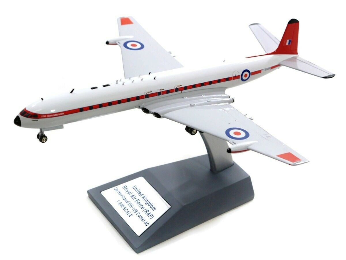 INFLIGHT 200 RAF DE HAVILLAND DH-106 COMET 4C XS235