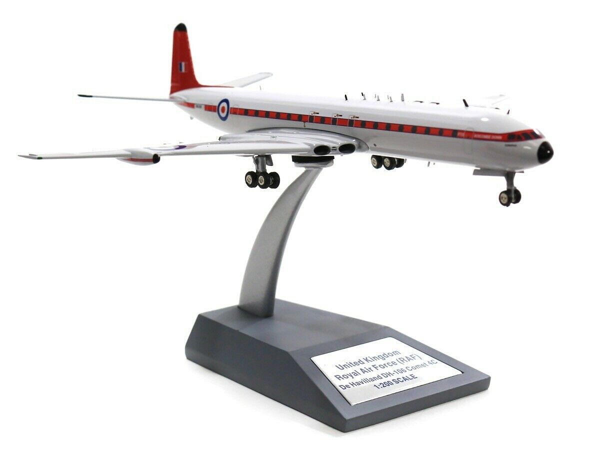 INFLIGHT 200 RAF DE HAVILLAND DH-106 COMET 4C XS235