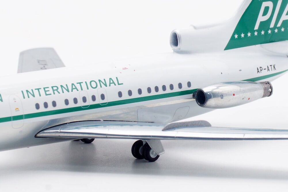 INFLIGHT 200 HS-121 TRIDENT 1E PAKISTAN INTERNATIONAL (PIA) REG: AP-ATK