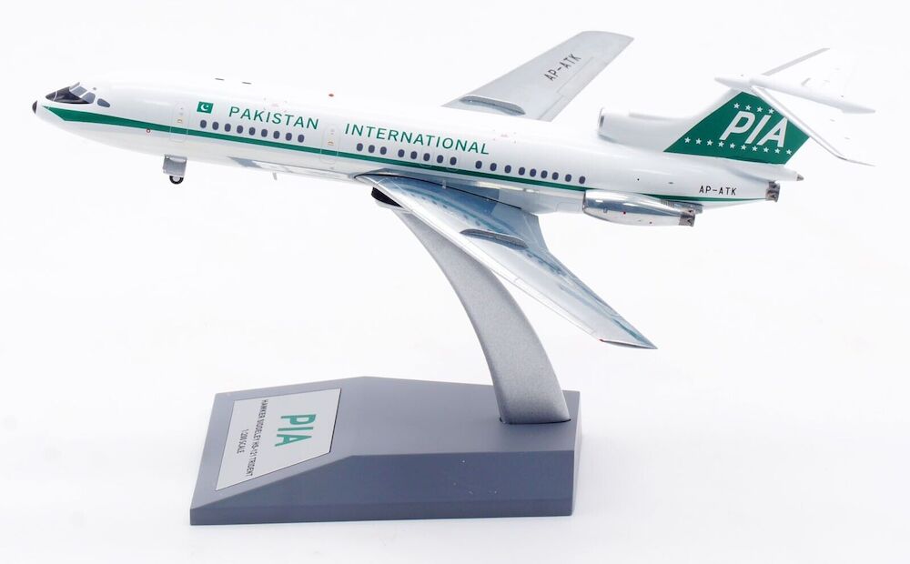 INFLIGHT 200 HS-121 TRIDENT 1E PAKISTAN INTERNATIONAL (PIA) REG: AP-ATK