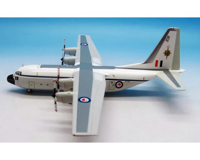INFLIGHT 200 LC-130R HERCULES ROYAL NEW ZEALAND AIR FORCE REG: NZ7001