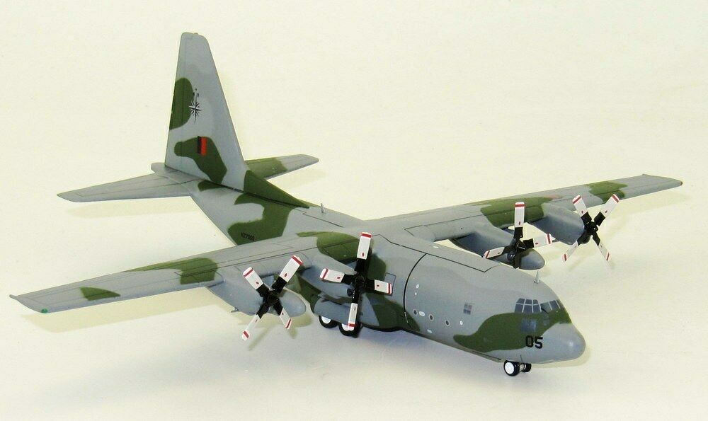 INFLIGHT 200 C-130H HERCULES (L-382) NEW ZEALAND AIR FORCE REG: NZ7005