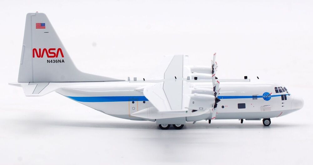 INFLIGHT 200 LOCKHEED HC-130H HERCULES (L-382) NASA REG: N436NA