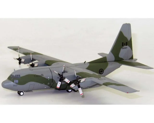 INFLIGHT 200  HERCULES (C-130E/L-382) CANADIAN AIR FORCE REG: 130307