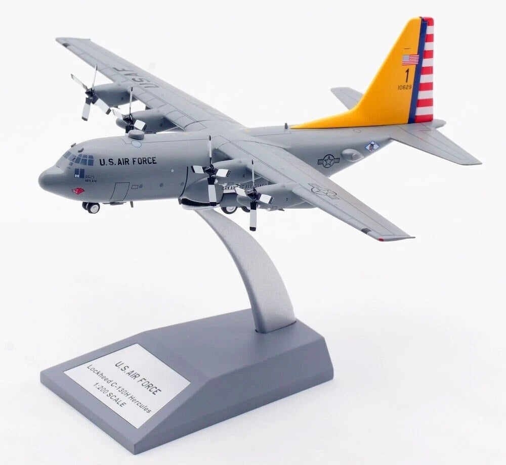 INFLIGHT 200 C-130H HERCULES (L-382) US AIR FORCE REG: 81-0629