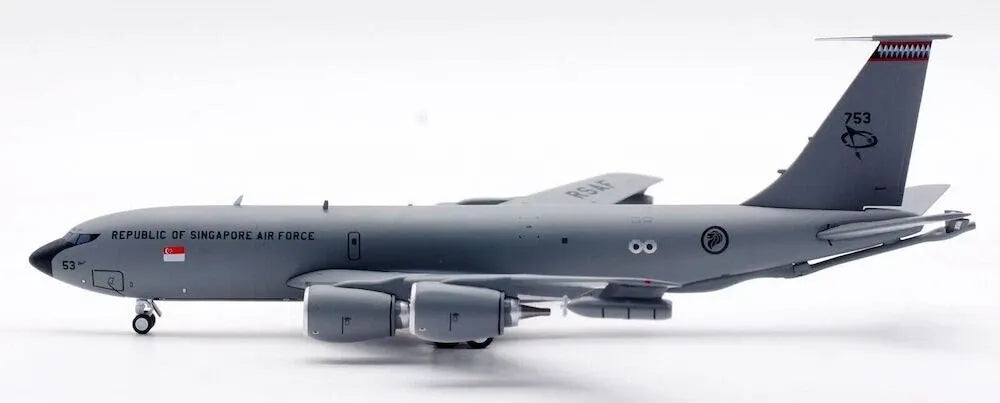 INFLIGHT 200 KC-135 STRATOTANKER SINGAPORE AIR FORCE REG: 753 WITH STAND