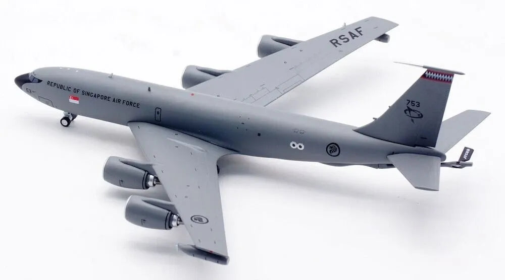 INFLIGHT 200 KC-135 STRATOTANKER SINGAPORE AIR FORCE REG: 753 WITH STAND