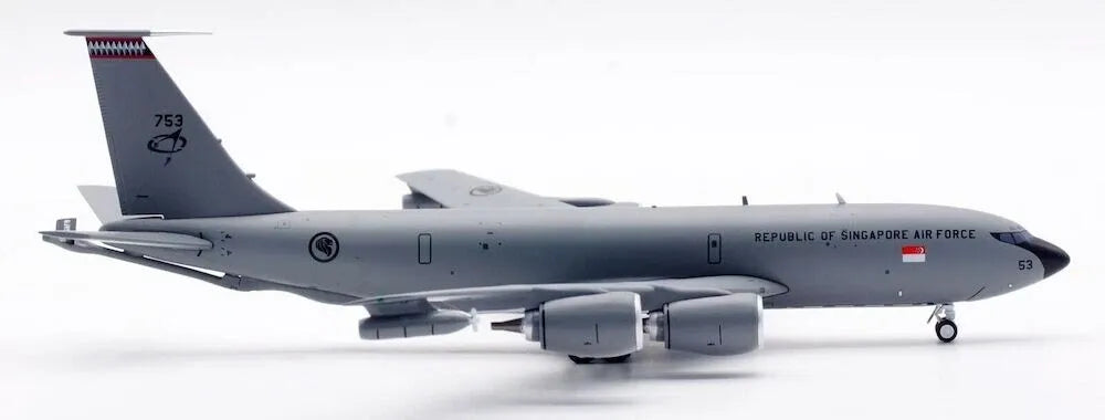 INFLIGHT 200 KC-135 STRATOTANKER SINGAPORE AIR FORCE REG: 753 WITH STAND