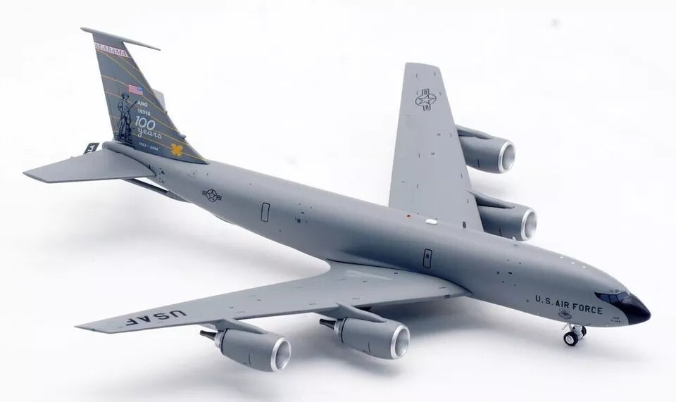 INFLIGHT 200 KC-135R STRATOTANKER USAF REG: 61-0318