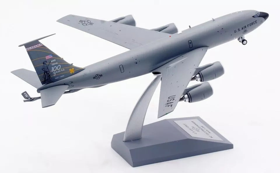 INFLIGHT 200 KC-135R STRATOTANKER USAF REG: 61-0318
