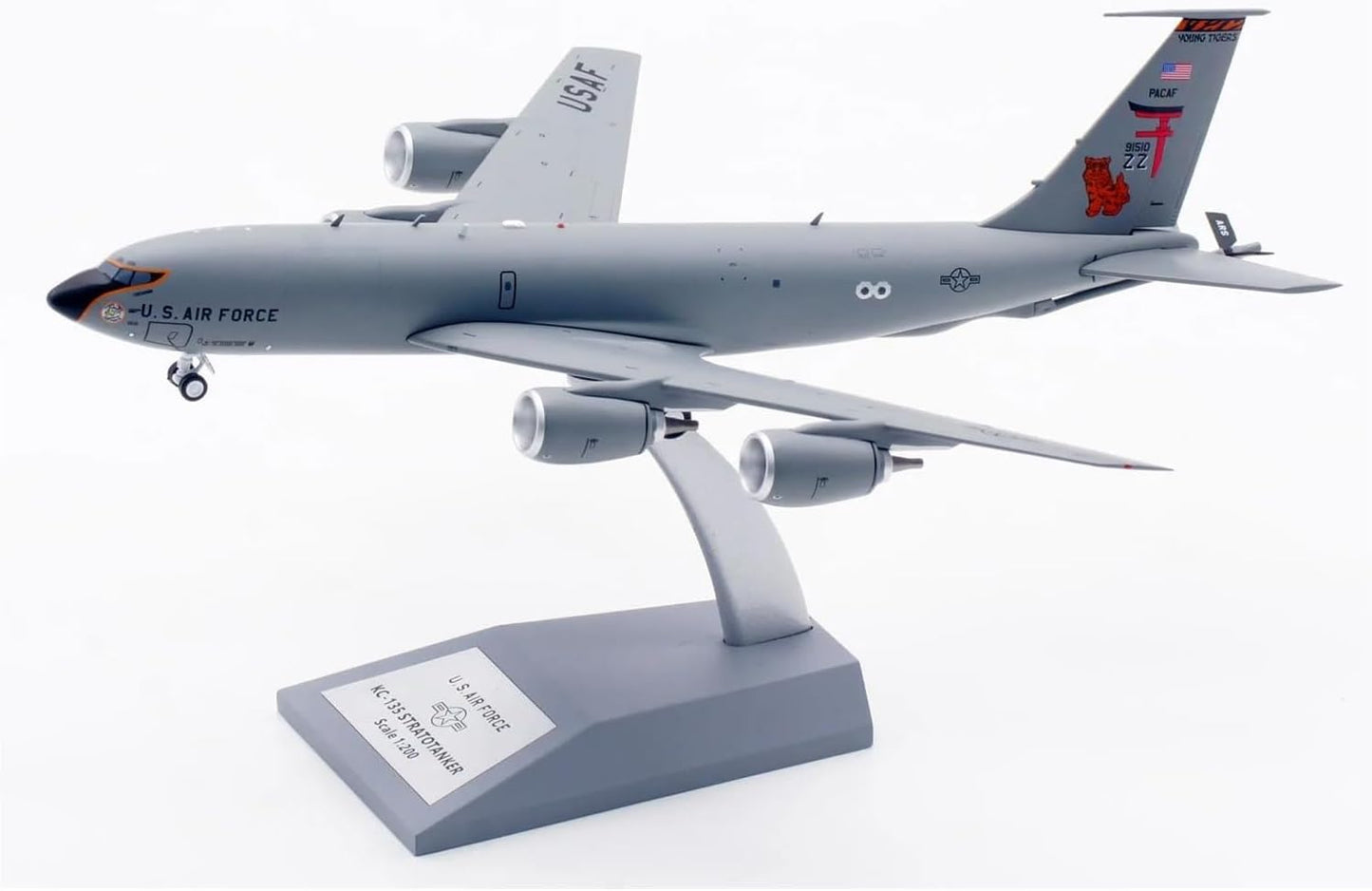 INFLIGHT 200 KC-135 USAF KADENA REG: 59-1510
