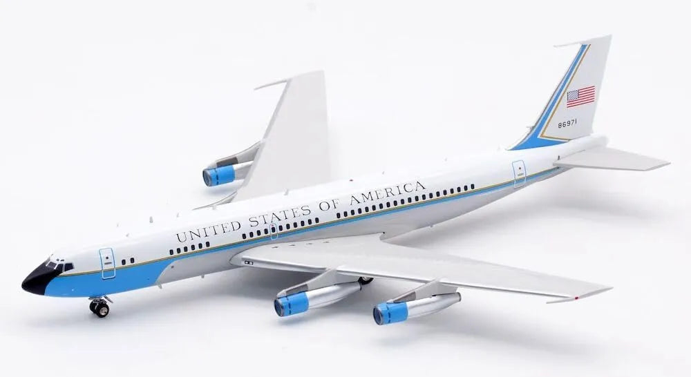 INFLIGHT 200 BOEING VC-137A (707-153A) USA AIR FORCE REG: 58-6971