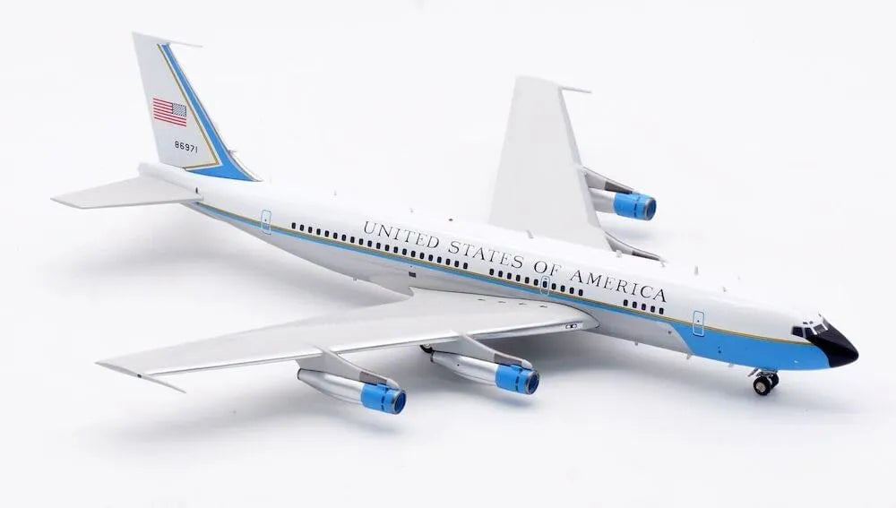 INFLIGHT 200 BOEING VC-137A (707-153A) USA AIR FORCE REG: 58-6971