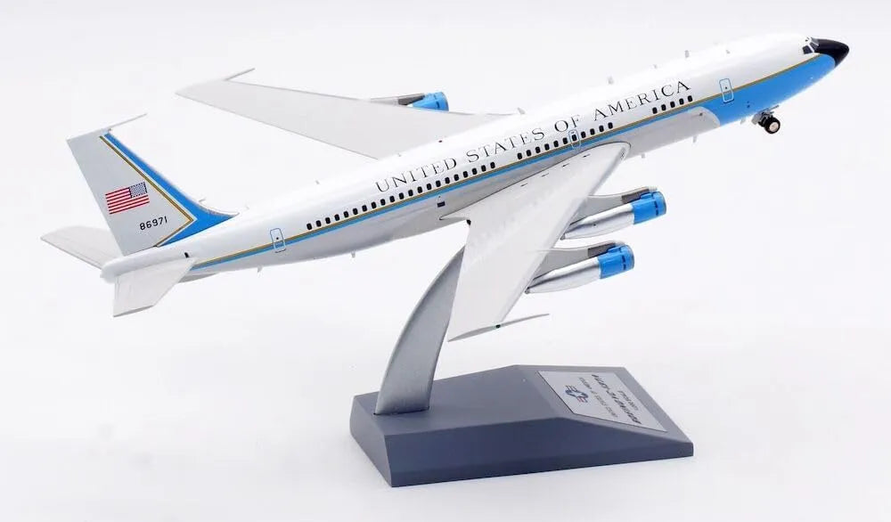 INFLIGHT 200 BOEING VC-137A (707-153A) USA AIR FORCE REG: 58-6971