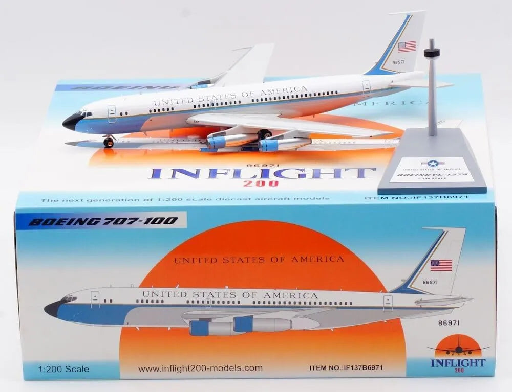 INFLIGHT 200 BOEING VC-137A (707-153A) USA AIR FORCE REG: 58-6971