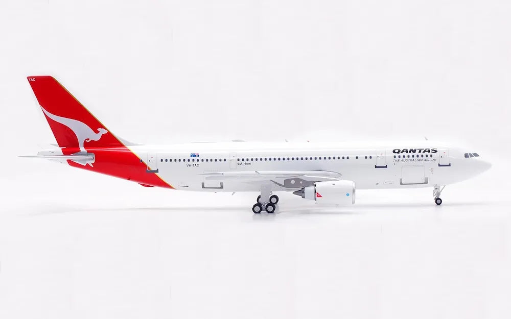 INFLIGHT 200 A300B4-203 QANTAS REG: VH-TAC