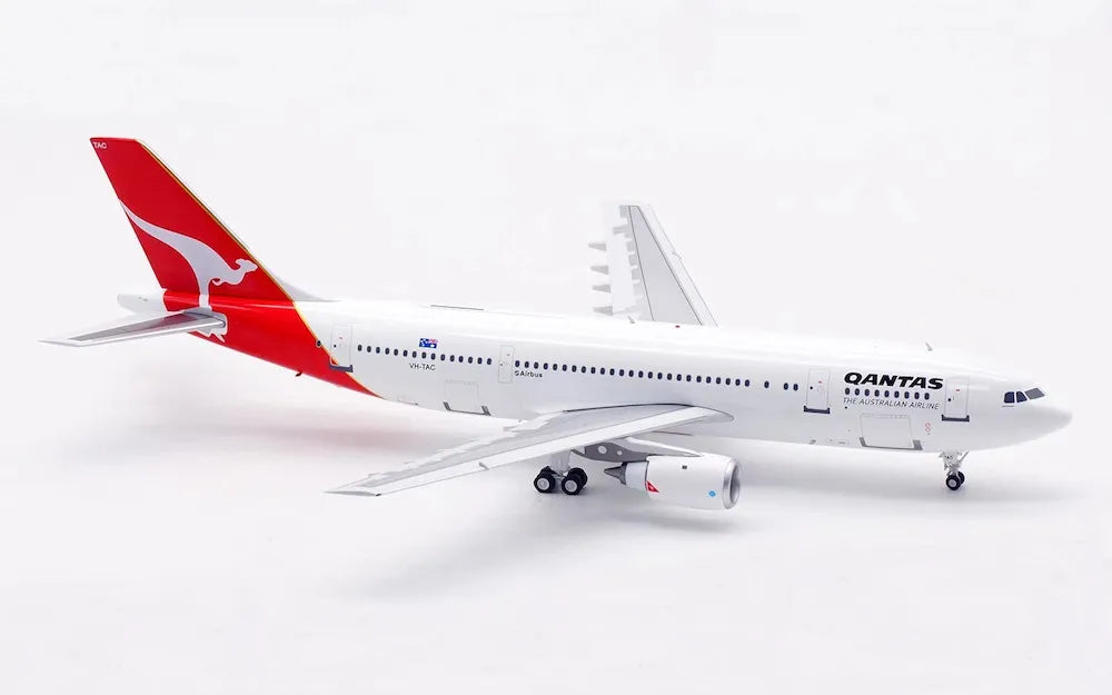 INFLIGHT 200 A300B4-203 QANTAS REG: VH-TAC