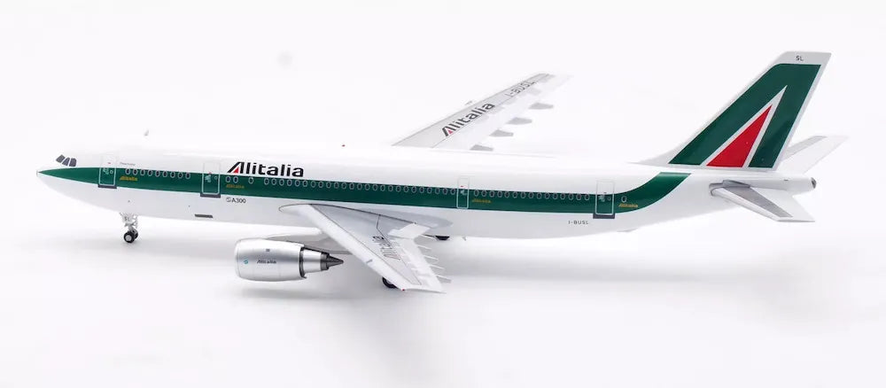 INFLIGHT 200 A300B4-203 ALITALIA REG: I-BUSL