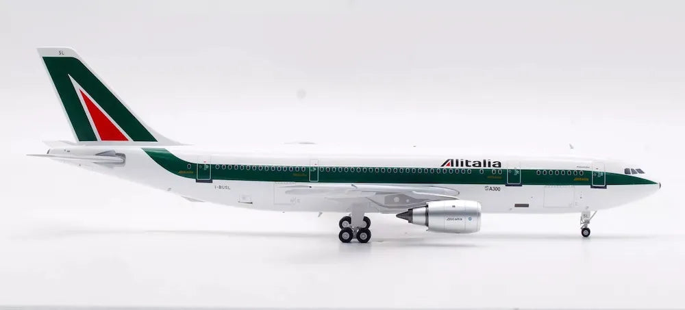 INFLIGHT 200 A300B4-203 ALITALIA REG: I-BUSL