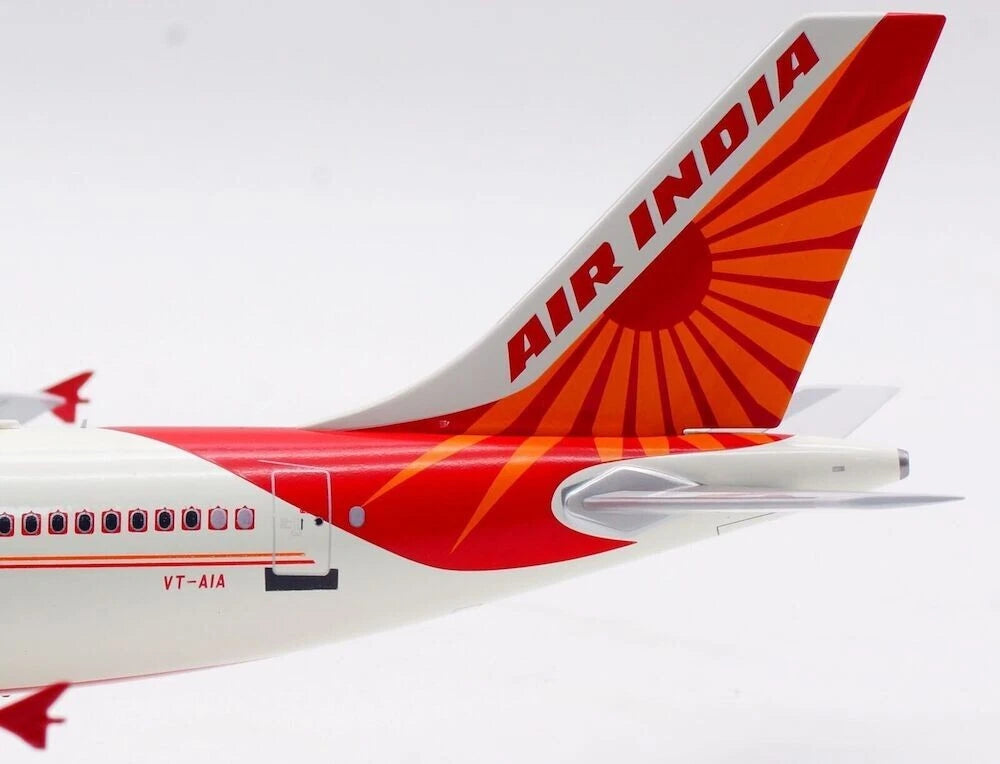 INFLIGHT 200 A310-324 AIR INDIA REG: VT-AIA
