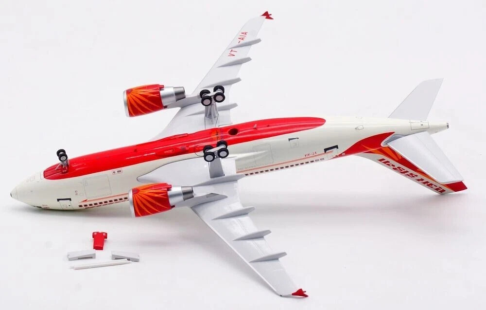 INFLIGHT 200 A310-324 AIR INDIA REG: VT-AIA