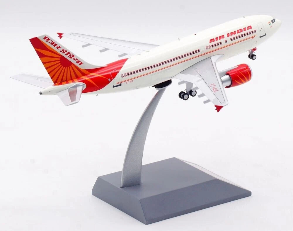 INFLIGHT 200 A310-324 AIR INDIA REG: VT-AIA