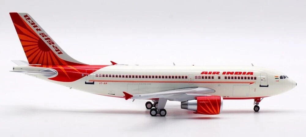 INFLIGHT 200 A310-324 AIR INDIA REG: VT-AIA