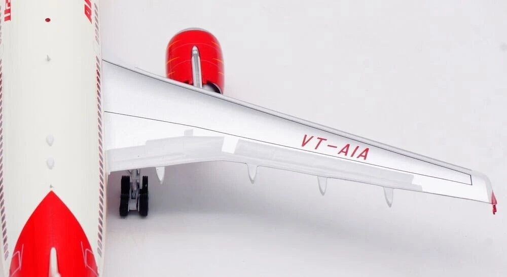INFLIGHT 200 A310-324 AIR INDIA REG: VT-AIA