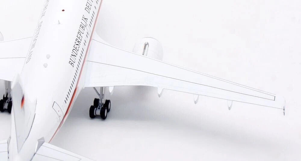 INFLIGHT 200 A310-304 LUFTWAFFE REG: 10+22