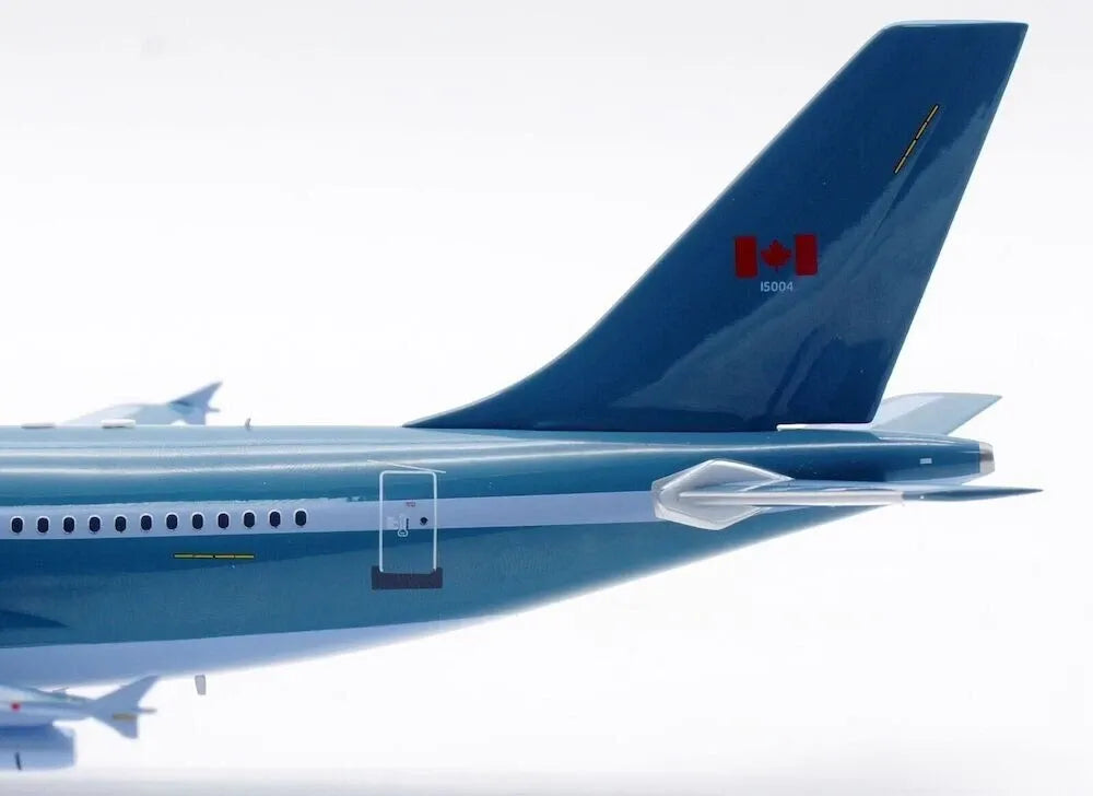 INFLIGHT 200 CC-150 POLARIS (A310-304(F) CANADIAN AIR FORCE REG: 15004