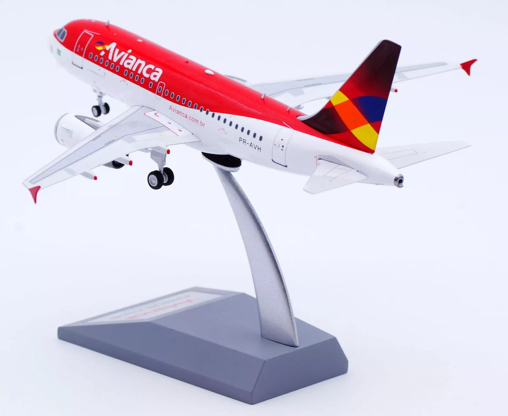 INFLIGHT 200 A318-121 AVIANCA BRASIL REG: PR-AVH