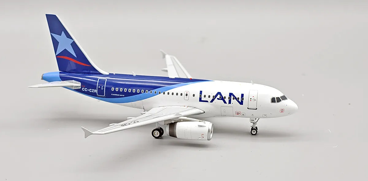 INFLIGHT 200 A318-121 LAN AIRLINES REG: CC-CZR