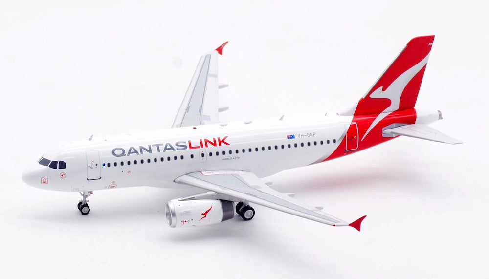 INFLIGHT 200  A319-132 QANTASLINK (NETWORK AVIATION) REG: VH-8NP