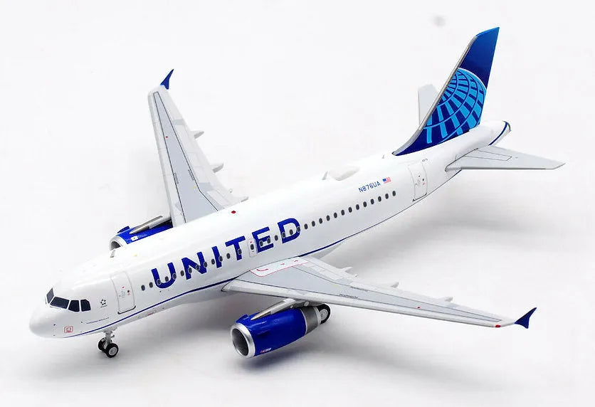INFLIGHT 200 UNITED AIRLINES A319-132 REG: N876UA