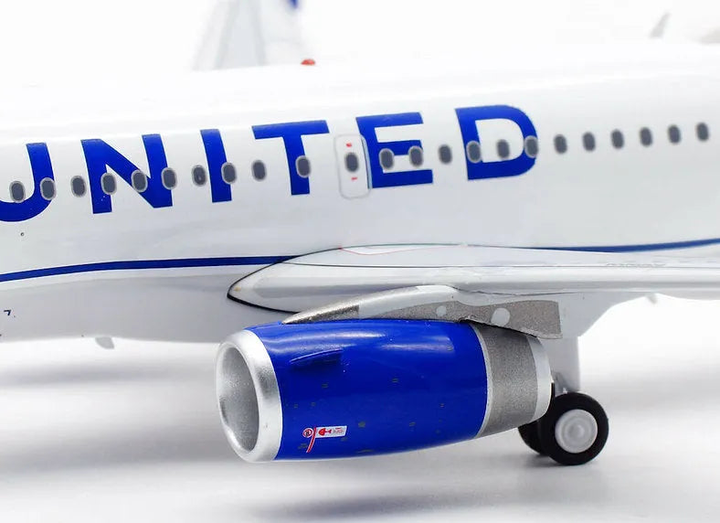INFLIGHT 200 UNITED AIRLINES A319-132 REG: N876UA