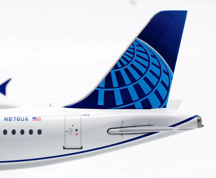 INFLIGHT 200 UNITED AIRLINES A319-132 REG: N876UA