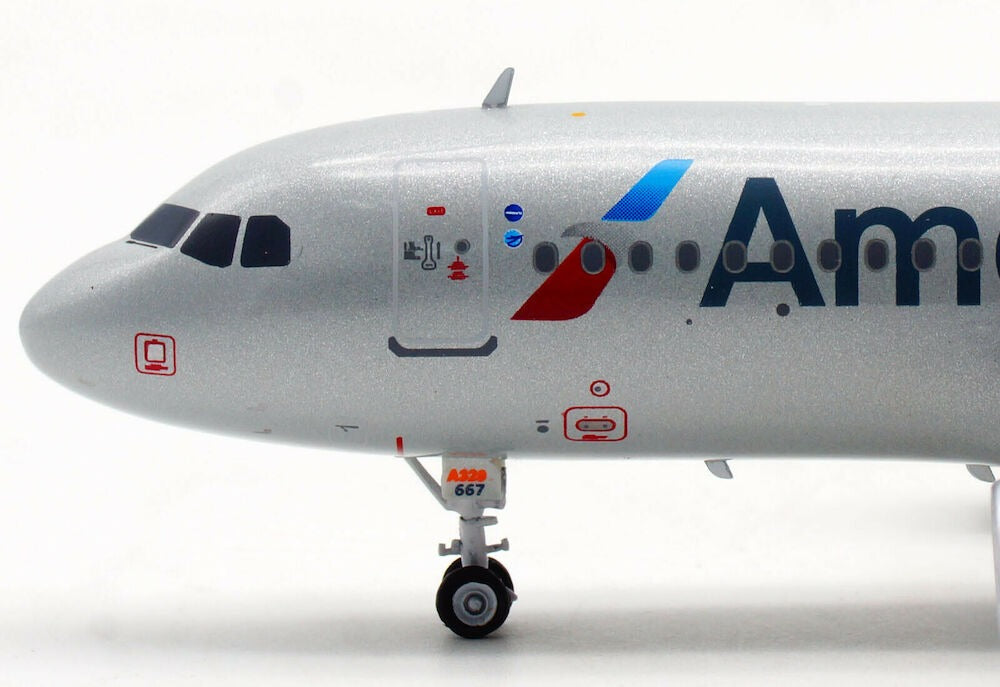 INFLIGHT 200 A320-232 AMERICAN AIRLINES REG: N667AW