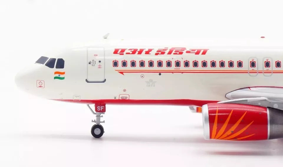 INFLIGHT 200 A320-231 AIR INDIA REG: VT-ESF